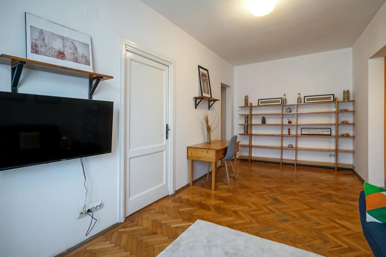 Apartament Universitate - Centrul Vechi Apartman Bukarest Kültér fotó